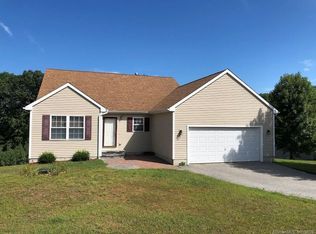 26 Aspen Pl, Willimantic, CT 06226