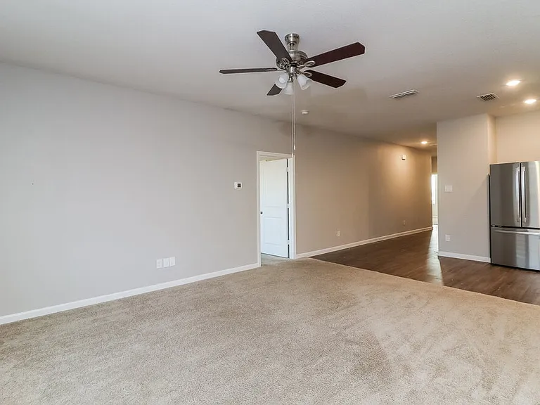 10332 Jameson Ln — Photo 4