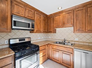 2300 Fox Hills Dr APT 101, Rancho Park, CA 90064