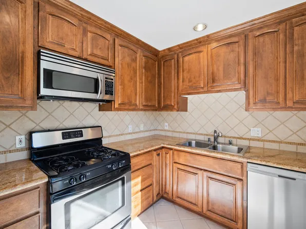2300 Fox Hills Dr APT 101, Rancho Park, CA 90064