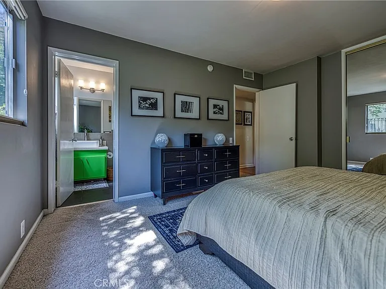 4353 Colfax Ave #13 — Photo 16