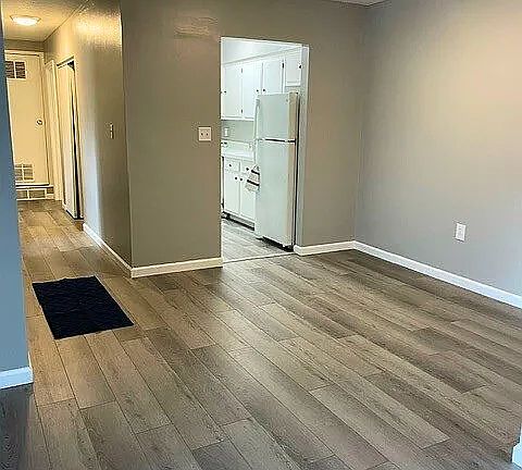 2nd image of 750 Maple St #49C