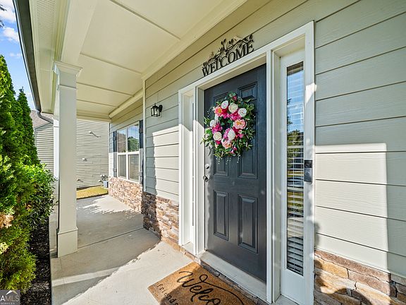 3rd image of 2030 Boxwood Ln