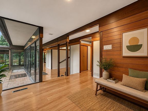 3rd image of 4290 Salish Dr
