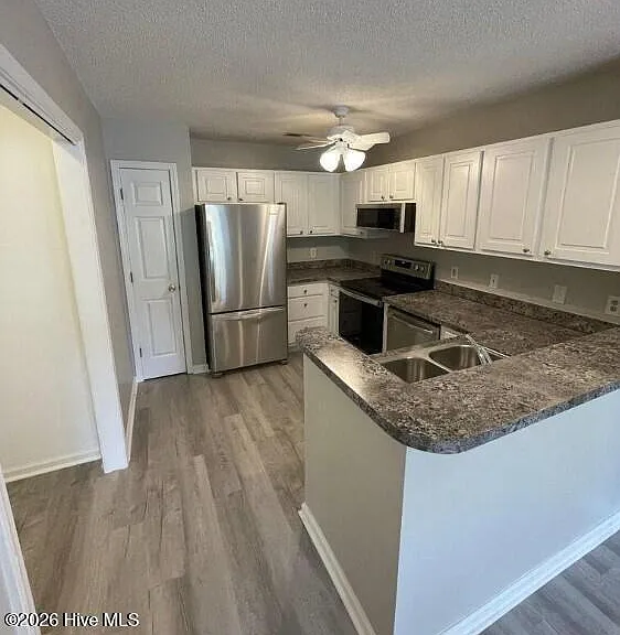102 Breezewood Dr #G — Photo 9