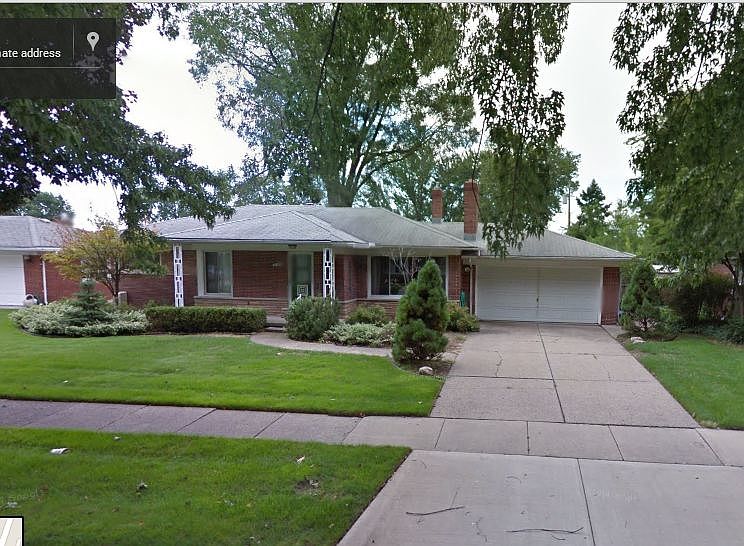 2nd image of 21100 Lakeland St