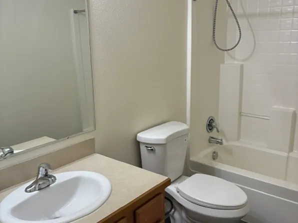 206 E 40th St Suite 103, Garden City, ID 83714