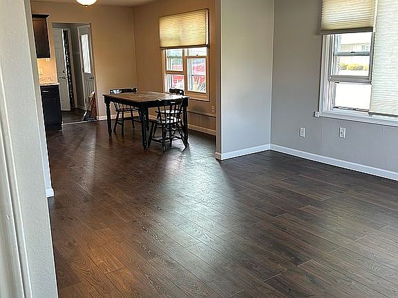 3rd image of 509 N Vine St