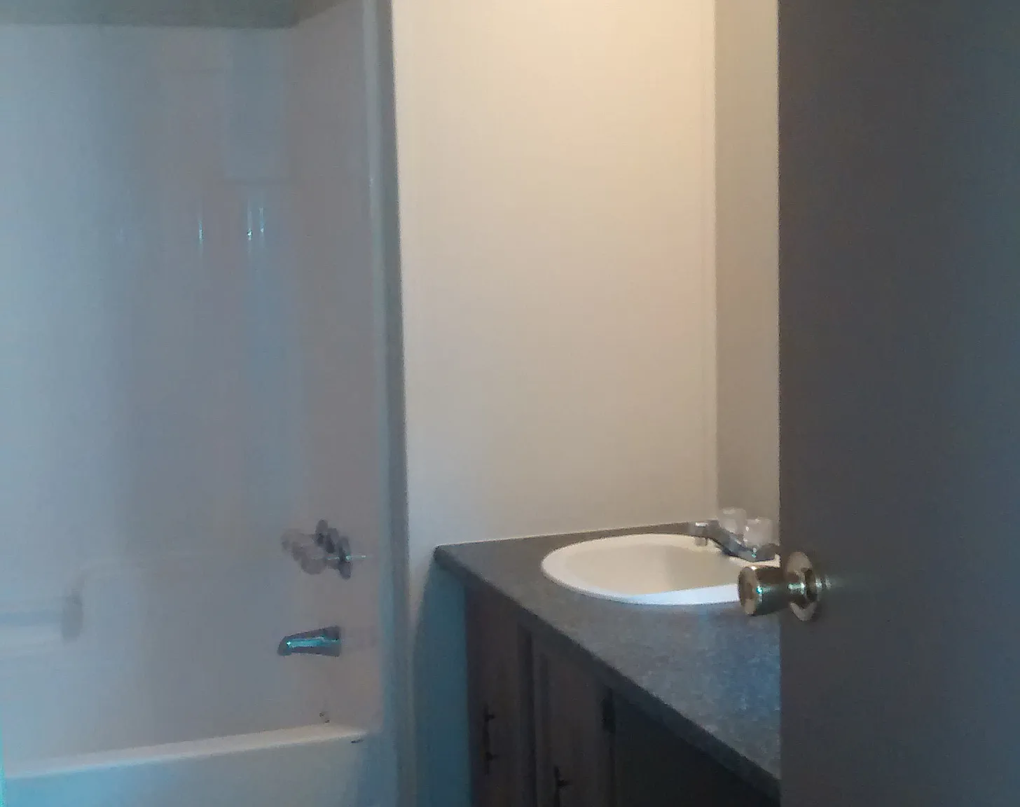 2 bed, 960 sqft, $1,100 — Photo 3