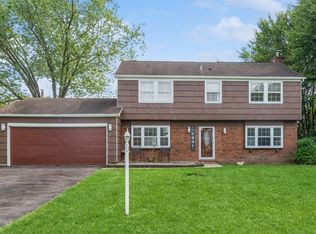5 Weidner Ct, Buffalo Grove, IL 60089