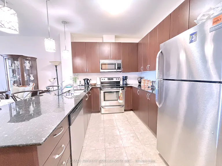 33 Whitmer St #314 — Photo 5
