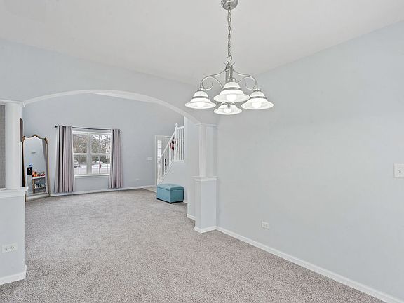 4th image of 456 N Kelly Ct