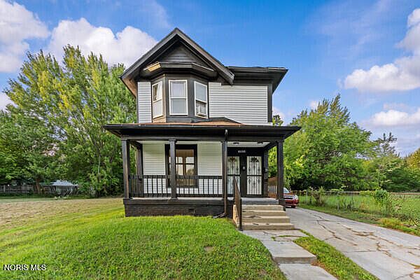 1st image of 1026 Oakwood Ave