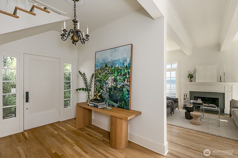 4th image of 624 35th Avenue