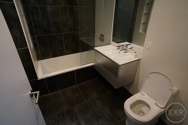 Rented by EXR | media 24