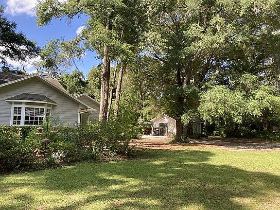 4th image of 13711 NW 56th Ave
