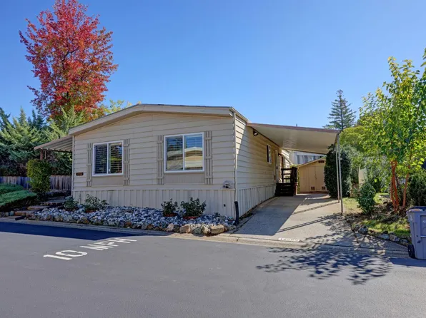 12202 Hemlock Dr, Auburn, CA 95603