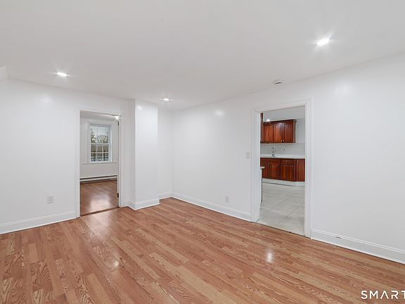 4th image of 23 James Street