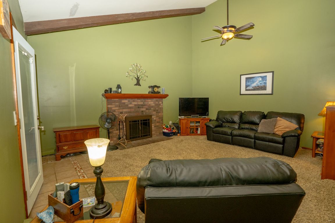 next background image