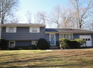 149 Cottage St, Trumbull, CT 06611