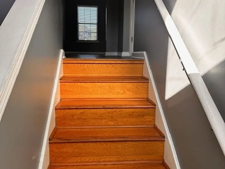 6 Springwater Dr — Photo 3