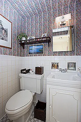 Sold by HF International Realty Ltd | media 7