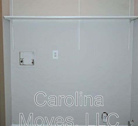 5th image of 83 Pine Creek Court Ext