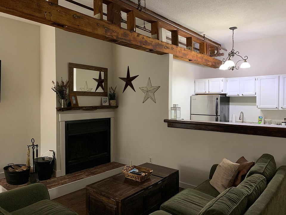 Living room overview