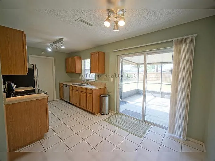 5117 Ellendale Ave — Photo 5