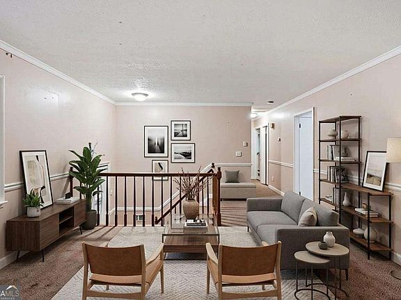 3rd image of 4540 Birch Ridge Trl