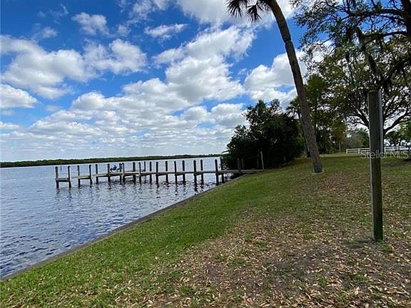 5th image of 2468 Pinellas Dr