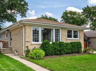 8211 Mango Ave, Morton Grove, IL 60053