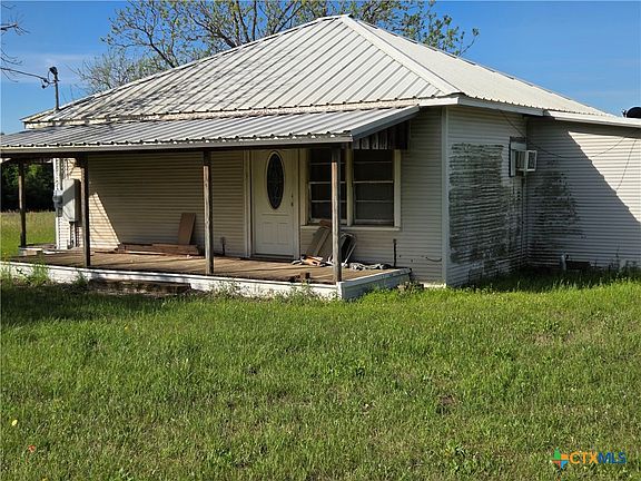 4th image of 600 W Avenue C