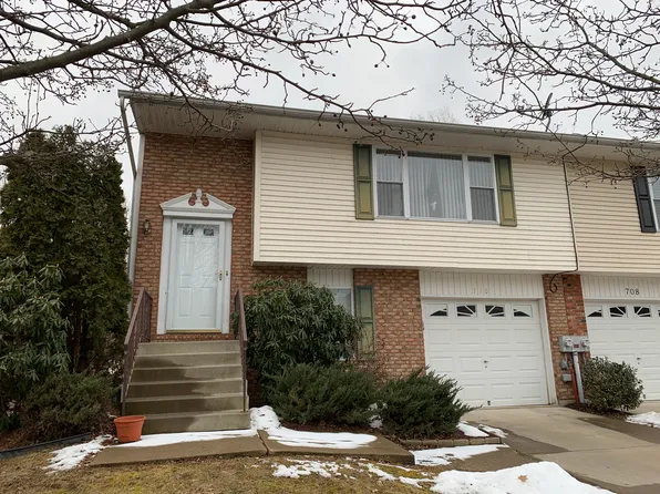 710 Daffodil Ct, Exeter, PA 18643