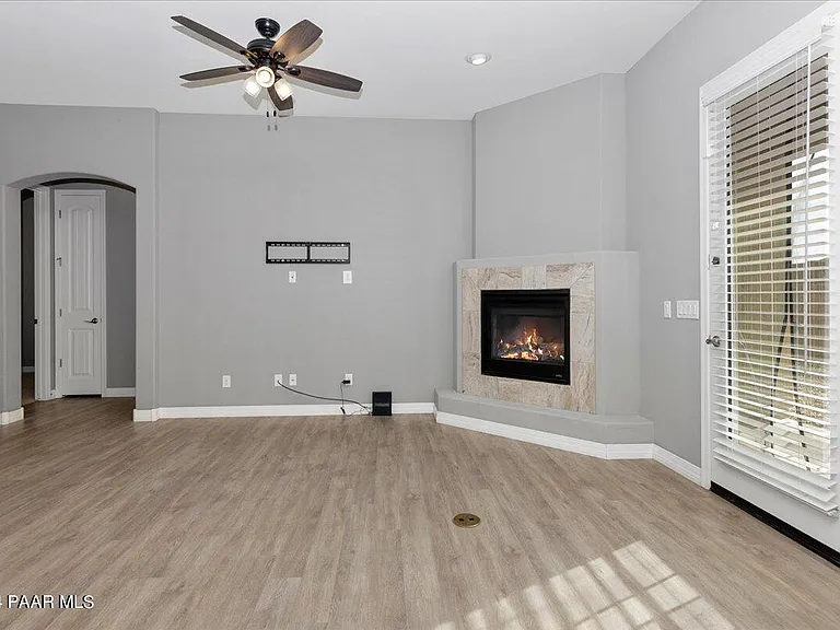 6227 E Bower Ln — Photo 4