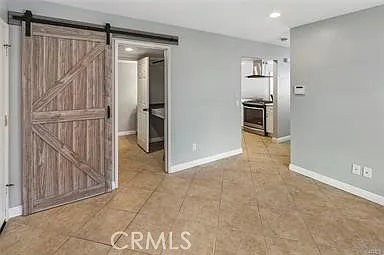 3 bed, 2.5 bath, 1664 sqft, $5,000 — Photo 4