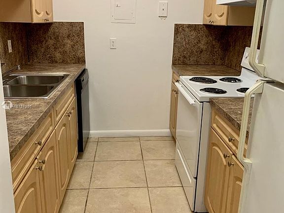 2nd image of 13455 NE 10th Ave APT 209