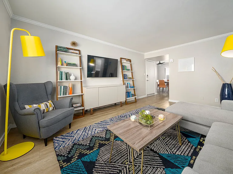 The Cortesian Apartments — Photo 5