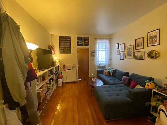 Rented by Gez Group LLC | media 19