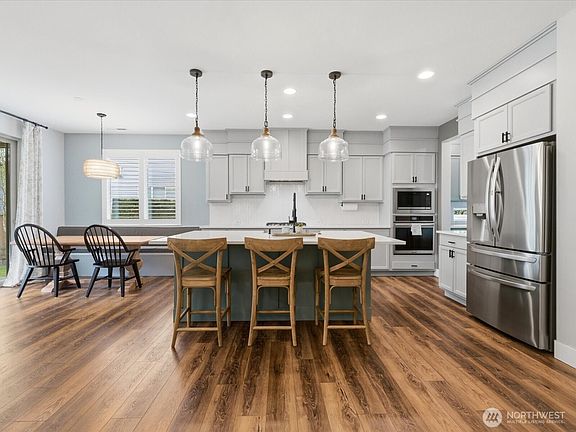 5th image of 32721 NE 52nd Street
