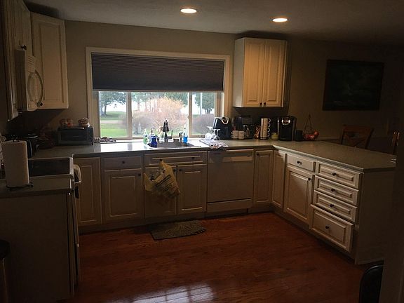 Kitchen with Lakeview.