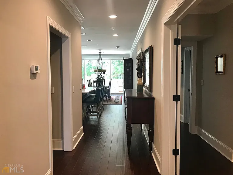 111 Gascoigne Ave #204 — Photo 11