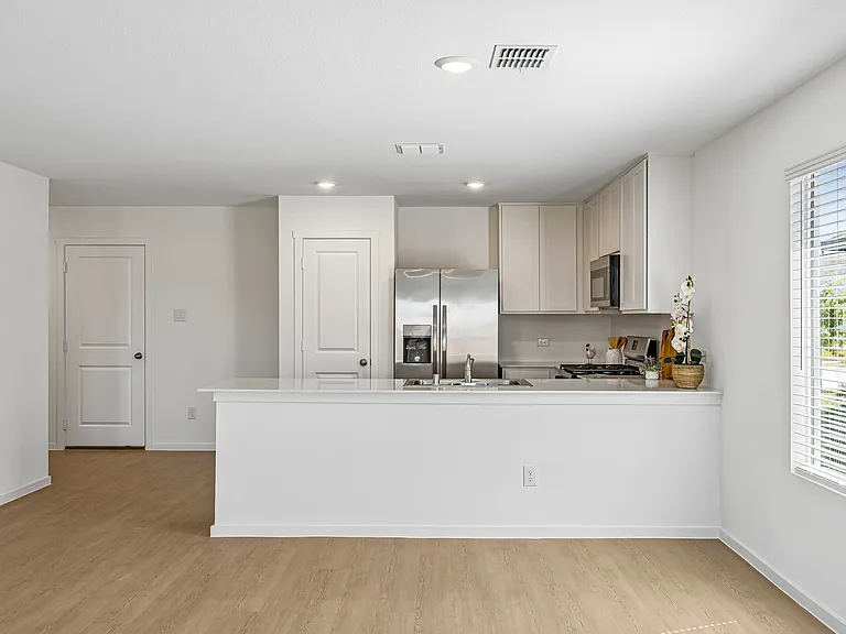 9213 Schram Rd — Photo 5