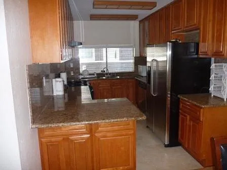 kitchen - 1640 Walnut St #A