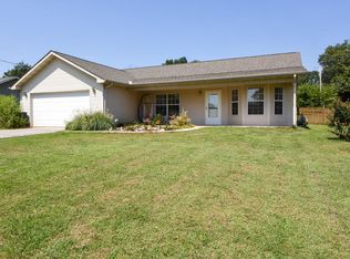 2402 Mentor Rd, Louisville, TN 37777