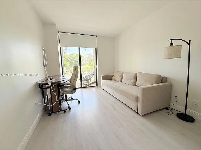 20355 NE 34th Ct #324 — Photo 7