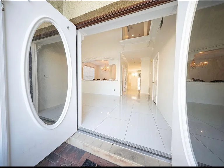 5456 Los Palma Vista Dr — Photo 3