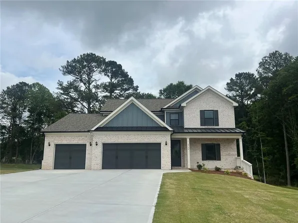 2736 Thomas View Ct, Loganville, GA 30052