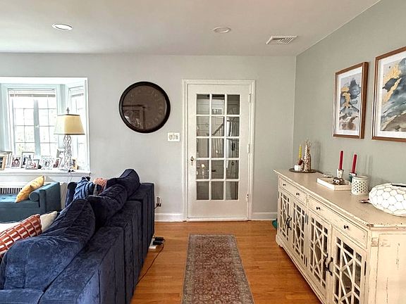 5th image of 48 Adams Pl