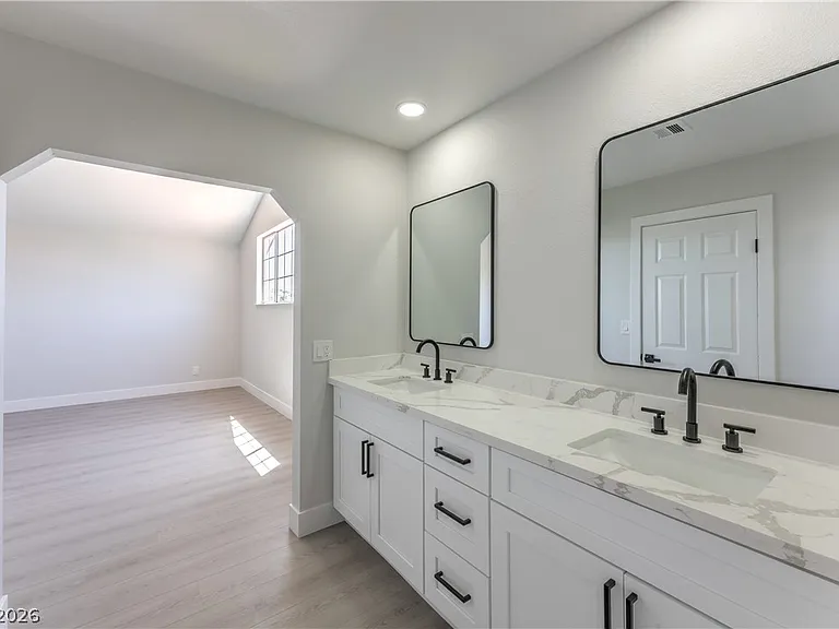 6348 Vicuna Dr — Photo 23